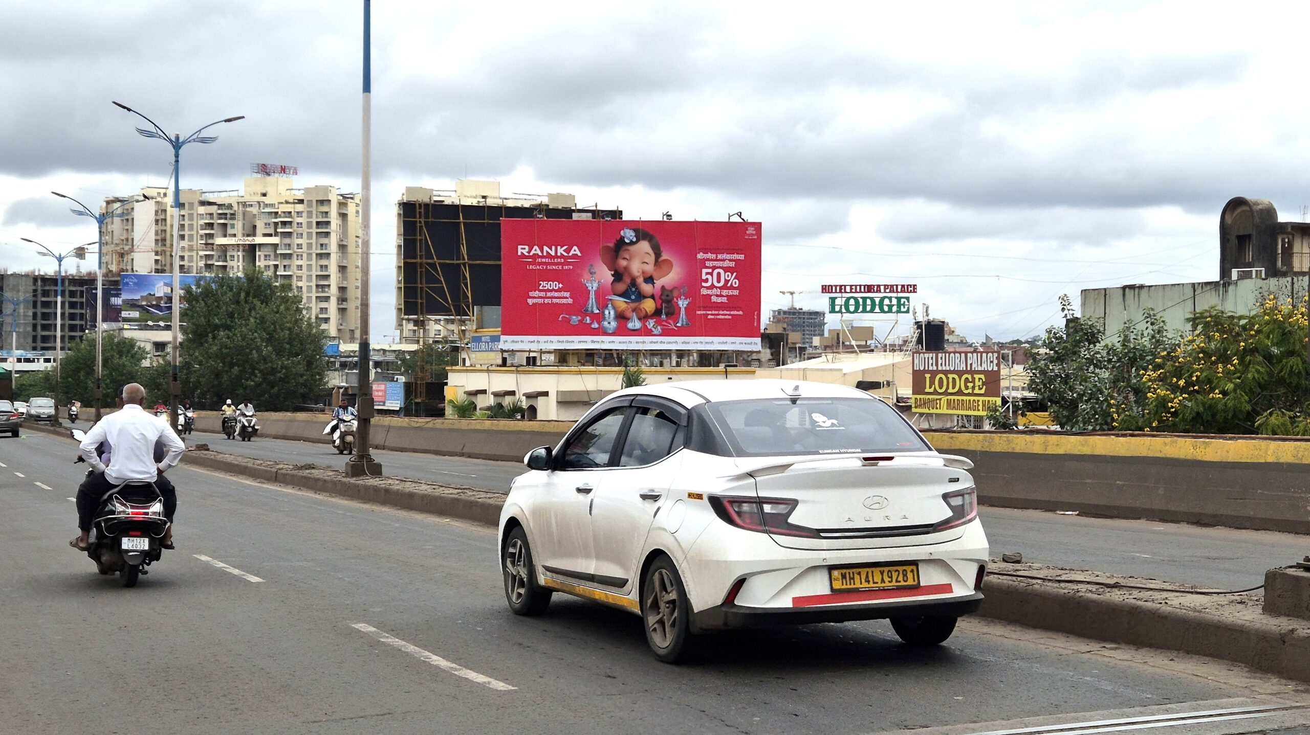 03-Dhankawadi, at Flyover, Katraj; Bharti Vidya Peth College to Swargate FL 40 X20 (S) 9-8-25 # 1028 (3)